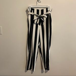 Crop B&W Striped Paperbag pants